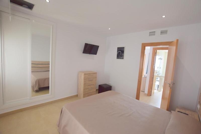Carihuela 1ª Linea De Playa Apartment Torremolinos Luaran gambar