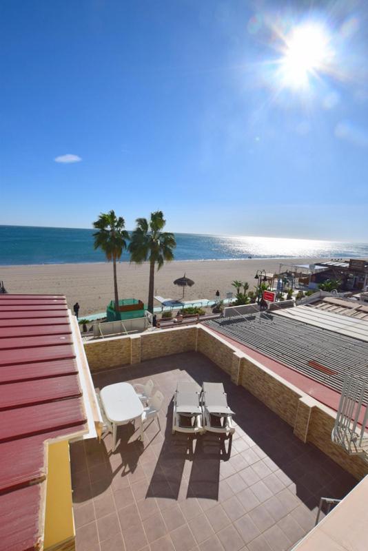 Carihuela 1ª Linea De Playa Apartment Torremolinos Luaran gambar