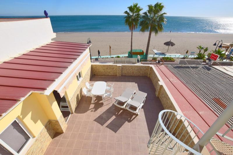 Carihuela 1ª Linea De Playa Apartment Torremolinos Luaran gambar